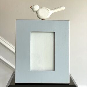 Charming White and Blue Bird Photo Frame